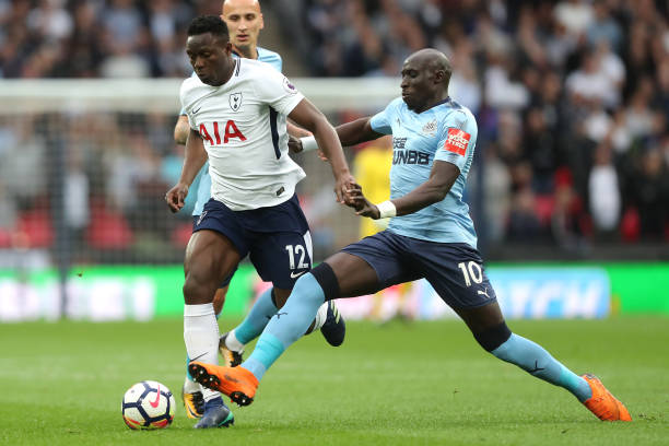 重庆站WTT乒乓冠军赛｜轻取杜凯琹闯女单8强 孙颖莎达成100胜里程碑.