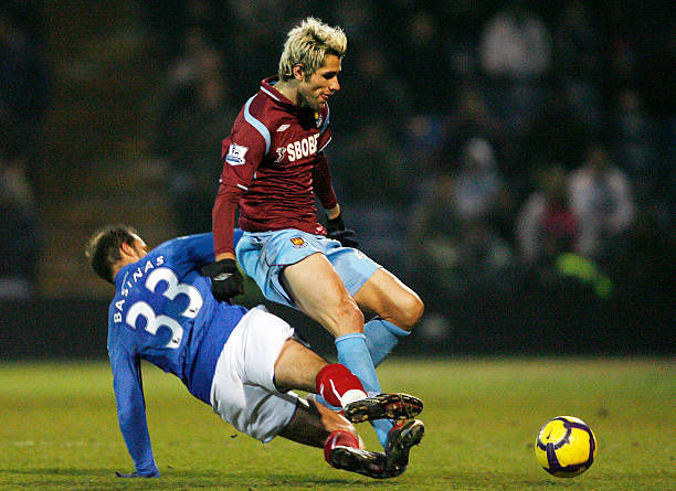 他的進一步 他的進一步