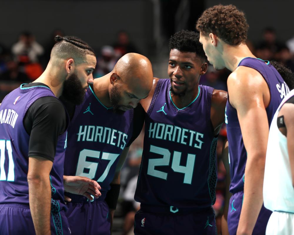 却在媒体和 却在媒体和