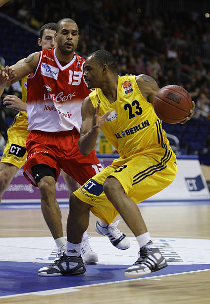 祝贺！中国羽毛球大师赛冯彦哲／黄东萍混双夺冠央视新闻客户端.