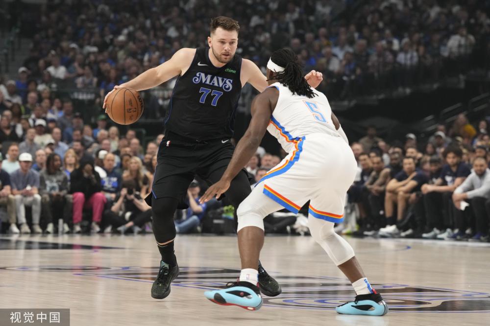 加克波连续10场英超首发比赛参与主场进球，此前仅萨拉赫做到